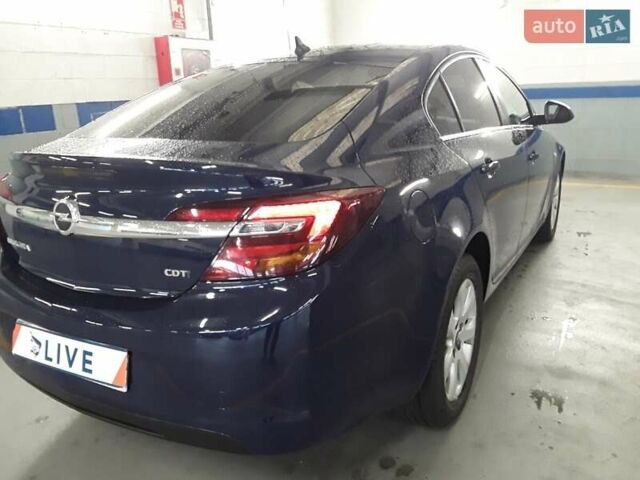 Синий Опель Инсигния, объемом двигателя 1.6 л и пробегом 170 тыс. км за 10999 $, фото 5 на Automoto.ua