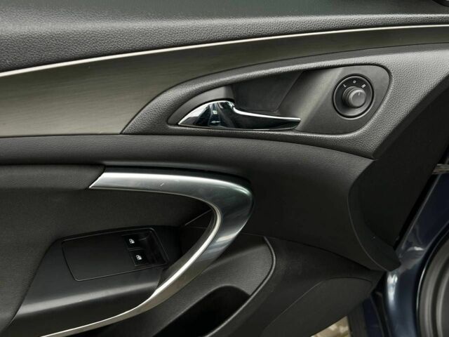 Опель Інсігнія 2009 у Кривому Розі на Automoto.ua Синій Опель Інсігнія, об'ємом двигуна 1.8 л та пробігом 202 тис. км за 8400 $, фото 8 на Automoto.ua