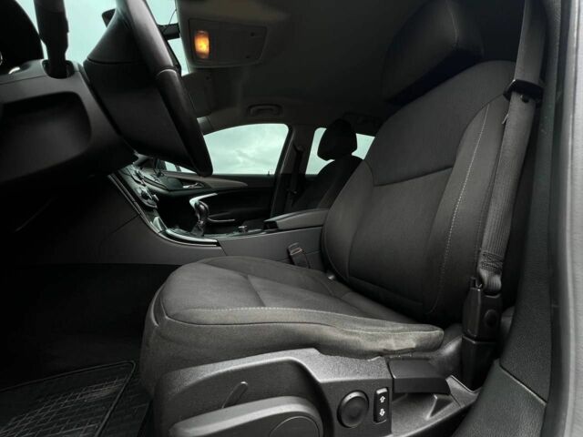 Опель Інсігнія 2009 у Кривому Розі на Automoto.ua Синій Опель Інсігнія, об'ємом двигуна 1.8 л та пробігом 202 тис. км за 8400 $, фото 14 на Automoto.ua