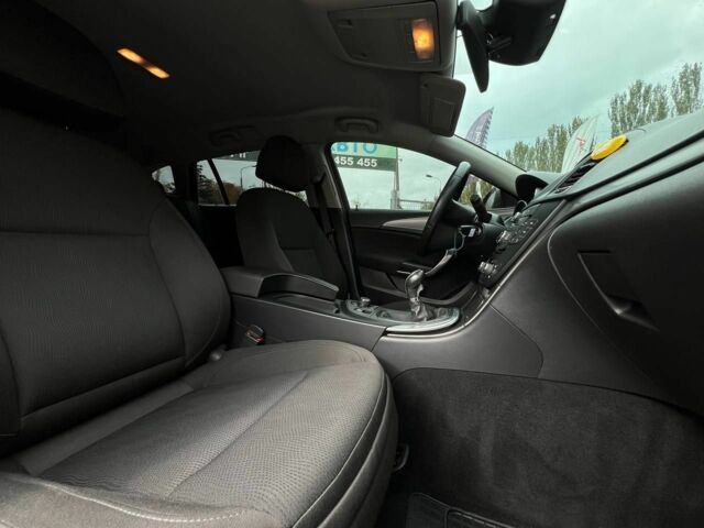 Опель Інсігнія 2009 у Кривому Розі на Automoto.ua Синій Опель Інсігнія, об'ємом двигуна 1.8 л та пробігом 202 тис. км за 8400 $, фото 18 на Automoto.ua