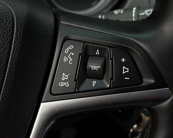 Синій Опель Інсігнія, об'ємом двигуна 1.96 л та пробігом 222 тис. км за 7399 $, фото 18 на Automoto.ua