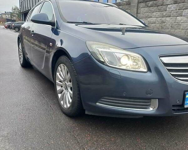 Синий Опель Инсигния, объемом двигателя 1.96 л и пробегом 278 тыс. км за 8200 $, фото 1 на Automoto.ua