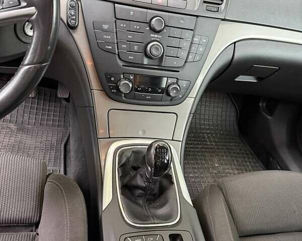 Синій Опель Інсігнія, об'ємом двигуна 2 л та пробігом 241 тис. км за 7100 $, фото 8 на Automoto.ua