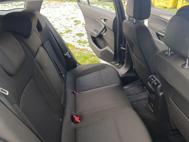 Синий Опель Инсигния, объемом двигателя 0 л и пробегом 250 тыс. км за 5000 $, фото 7 на Automoto.ua