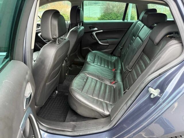 Синий Опель Инсигния, объемом двигателя 2 л и пробегом 306 тыс. км за 6800 $, фото 19 на Automoto.ua