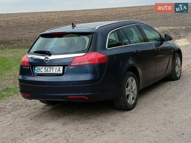 Синий Опель Инсигния, объемом двигателя 1.96 л и пробегом 262 тыс. км за 4999 $, фото 10 на Automoto.ua