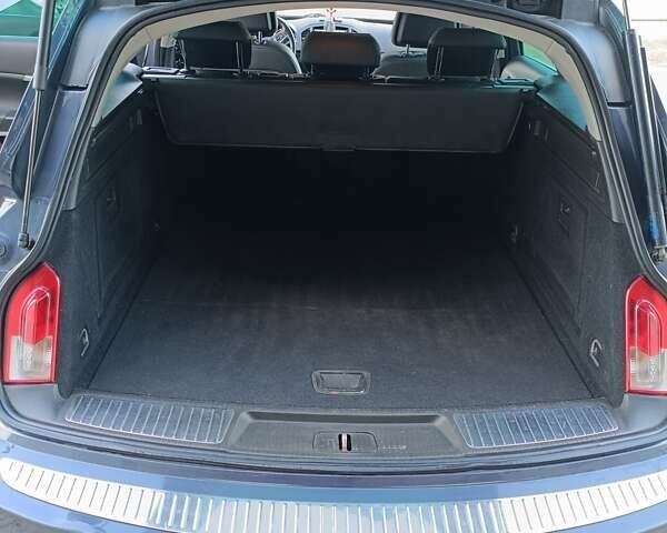 Синий Опель Инсигния, объемом двигателя 1.96 л и пробегом 309 тыс. км за 6999 $, фото 2 на Automoto.ua