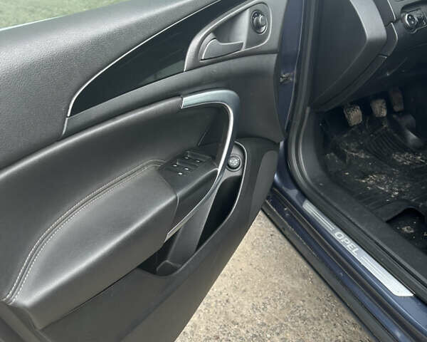 Синій Опель Інсігнія, об'ємом двигуна 1.6 л та пробігом 246 тис. км за 7900 $, фото 7 на Automoto.ua