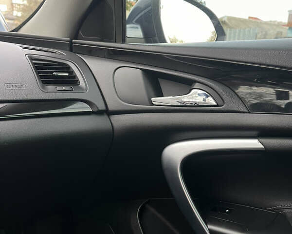 Синий Опель Инсигния, объемом двигателя 1.6 л и пробегом 253 тыс. км за 7200 $, фото 10 на Automoto.ua