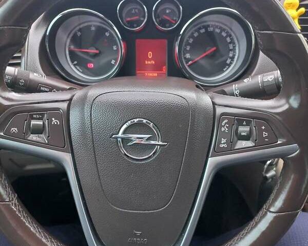 Синий Опель Инсигния, объемом двигателя 1.96 л и пробегом 278 тыс. км за 8200 $, фото 34 на Automoto.ua