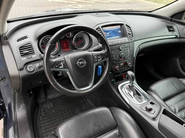 Синий Опель Инсигния, объемом двигателя 2 л и пробегом 306 тыс. км за 6800 $, фото 14 на Automoto.ua