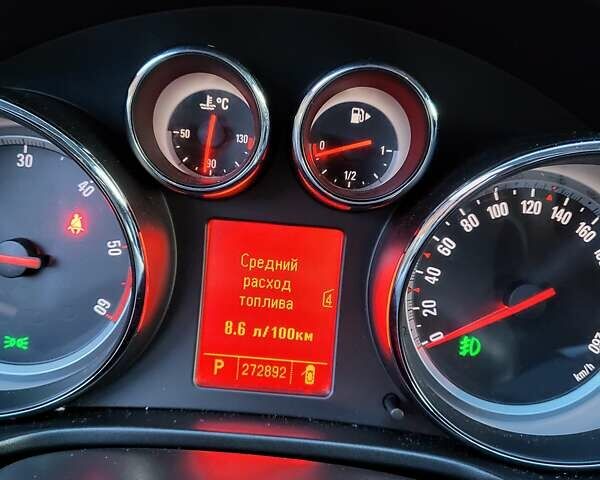 Синий Опель Инсигния, объемом двигателя 1.96 л и пробегом 273 тыс. км за 6700 $, фото 2 на Automoto.ua