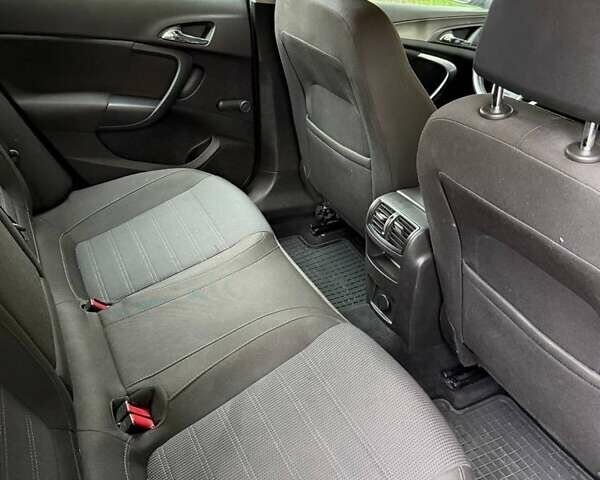 Синій Опель Інсігнія, об'ємом двигуна 2 л та пробігом 241 тис. км за 7100 $, фото 11 на Automoto.ua