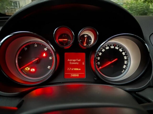 Синій Опель Інсігнія, об'ємом двигуна 2 л та пробігом 241 тис. км за 7100 $, фото 20 на Automoto.ua