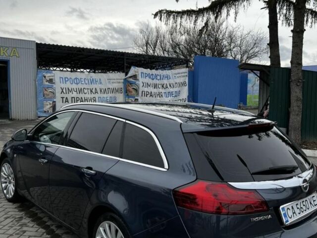 Синий Опель Инсигния, объемом двигателя 1.6 л и пробегом 246 тыс. км за 7900 $, фото 3 на Automoto.ua