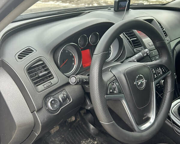 Синій Опель Інсігнія, об'ємом двигуна 1.6 л та пробігом 246 тис. км за 7900 $, фото 8 на Automoto.ua