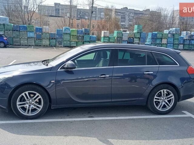 Синий Опель Инсигния, объемом двигателя 1.96 л и пробегом 240 тыс. км за 6000 $, фото 2 на Automoto.ua