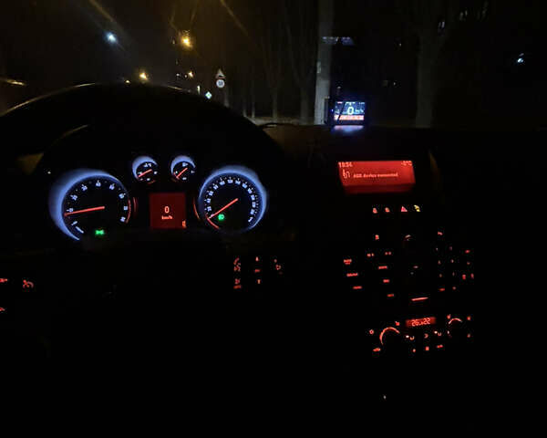 Синій Опель Інсігнія, об'ємом двигуна 1.6 л та пробігом 246 тис. км за 7900 $, фото 10 на Automoto.ua