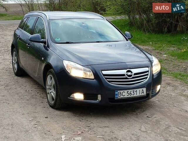 Синий Опель Инсигния, объемом двигателя 1.96 л и пробегом 262 тыс. км за 4999 $, фото 12 на Automoto.ua