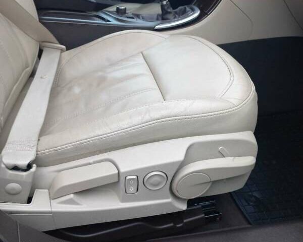 Синий Опель Инсигния, объемом двигателя 1.96 л и пробегом 278 тыс. км за 8200 $, фото 17 на Automoto.ua