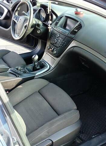 Синій Опель Інсігнія, об'ємом двигуна 1.96 л та пробігом 257 тис. км за 5610 $, фото 3 на Automoto.ua