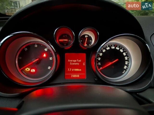 Синий Опель Инсигния, объемом двигателя 2 л и пробегом 241 тыс. км за 6900 $, фото 19 на Automoto.ua