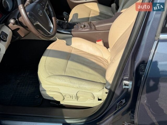 Синий Опель Инсигния, объемом двигателя 2 л и пробегом 280 тыс. км за 7450 $, фото 13 на Automoto.ua