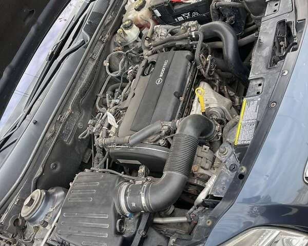 Синий Опель Инсигния, объемом двигателя 1.6 л и пробегом 250 тыс. км за 6999 $, фото 7 на Automoto.ua