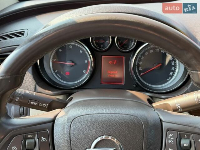 Синий Опель Инсигния, объемом двигателя 2 л и пробегом 280 тыс. км за 7450 $, фото 16 на Automoto.ua