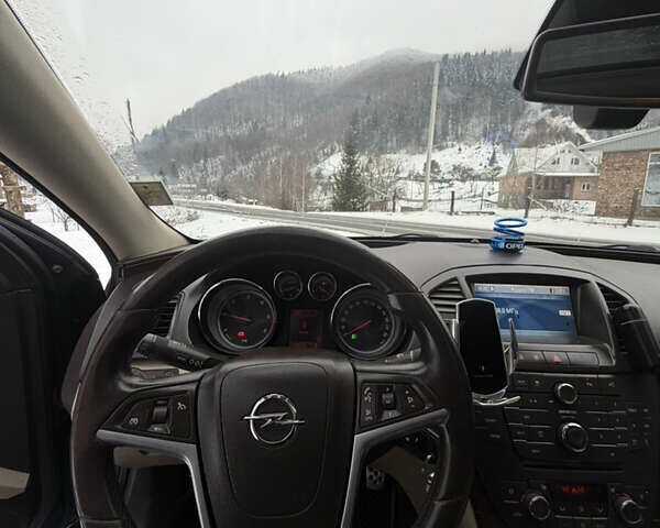 Синий Опель Инсигния, объемом двигателя 2 л и пробегом 256 тыс. км за 7800 $, фото 8 на Automoto.ua