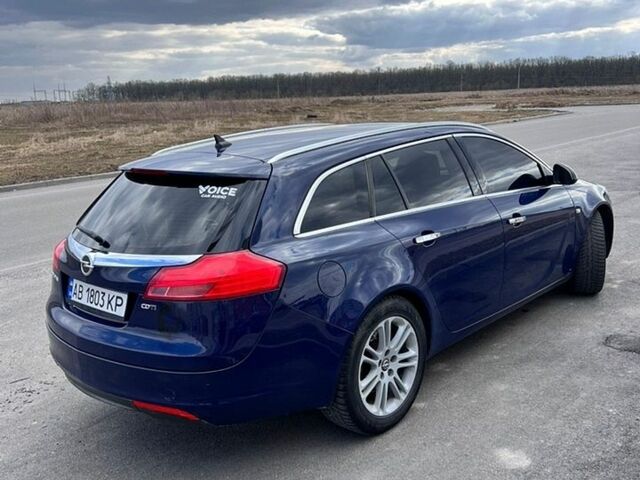 Синий Опель Инсигния, объемом двигателя 2 л и пробегом 266 тыс. км за 5900 $, фото 6 на Automoto.ua