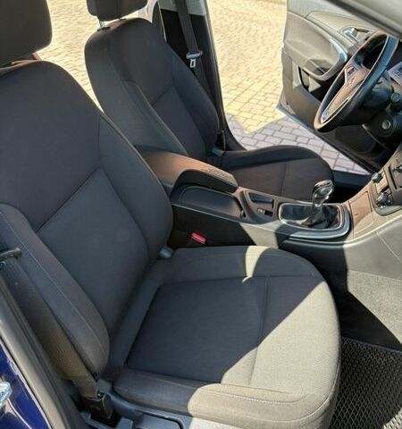 Синій Опель Інсігнія, об'ємом двигуна 1.96 л та пробігом 370 тис. км за 6500 $, фото 27 на Automoto.ua