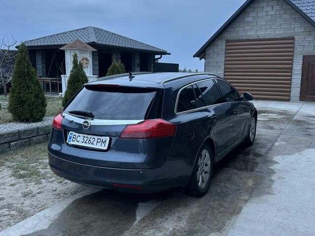Синій Опель Інсігнія, об'ємом двигуна 2 л та пробігом 303 тис. км за 4950 $, фото 1 на Automoto.ua