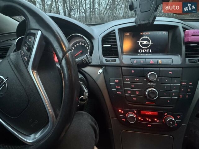 Синий Опель Инсигния, объемом двигателя 1.96 л и пробегом 298 тыс. км за 5999 $, фото 1 на Automoto.ua