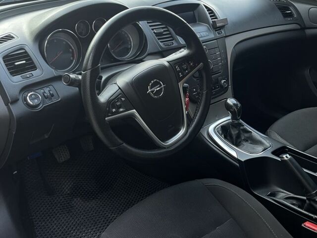 Синій Опель Інсігнія, об'ємом двигуна 2 л та пробігом 308 тис. км за 6400 $, фото 7 на Automoto.ua