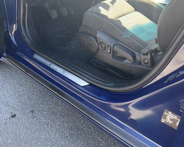 Синий Опель Инсигния, объемом двигателя 1.96 л и пробегом 281 тыс. км за 7000 $, фото 9 на Automoto.ua