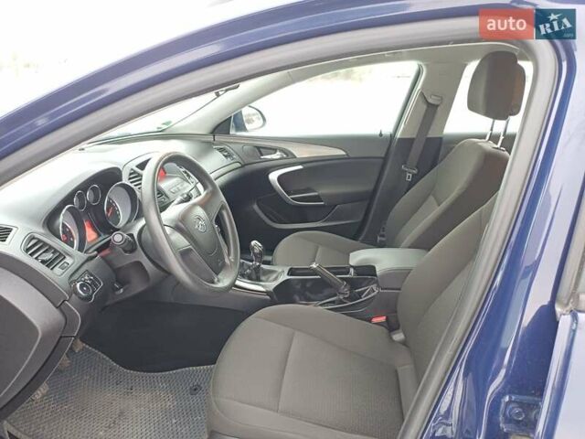 Синий Опель Инсигния, объемом двигателя 2 л и пробегом 270 тыс. км за 5950 $, фото 23 на Automoto.ua