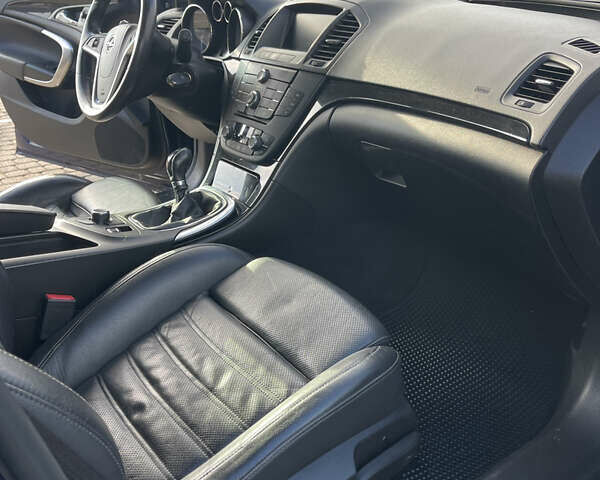 Синий Опель Инсигния, объемом двигателя 1.96 л и пробегом 265 тыс. км за 6600 $, фото 13 на Automoto.ua