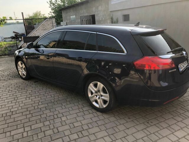 Синий Опель Инсигния, объемом двигателя 2 л и пробегом 238 тыс. км за 7200 $, фото 3 на Automoto.ua