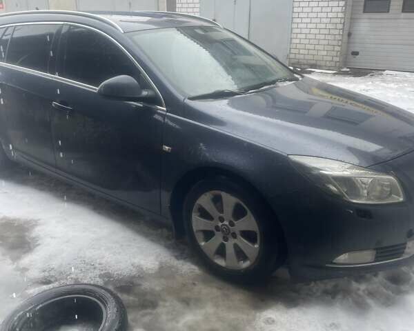 Синий Опель Инсигния, объемом двигателя 2 л и пробегом 320 тыс. км за 3600 $, фото 5 на Automoto.ua