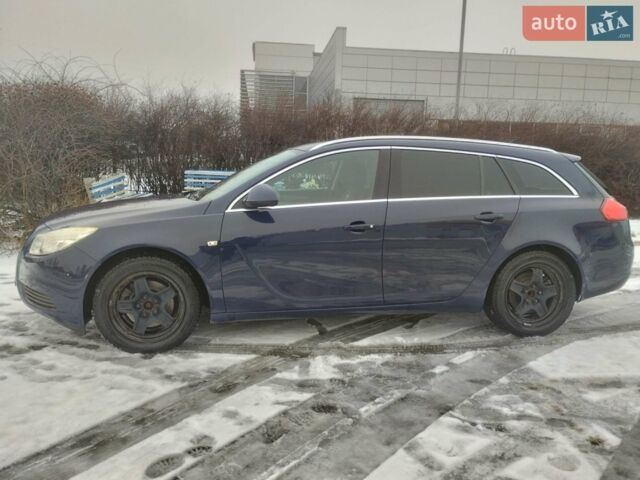 Синий Опель Инсигния, объемом двигателя 1.96 л и пробегом 250 тыс. км за 6500 $, фото 4 на Automoto.ua
