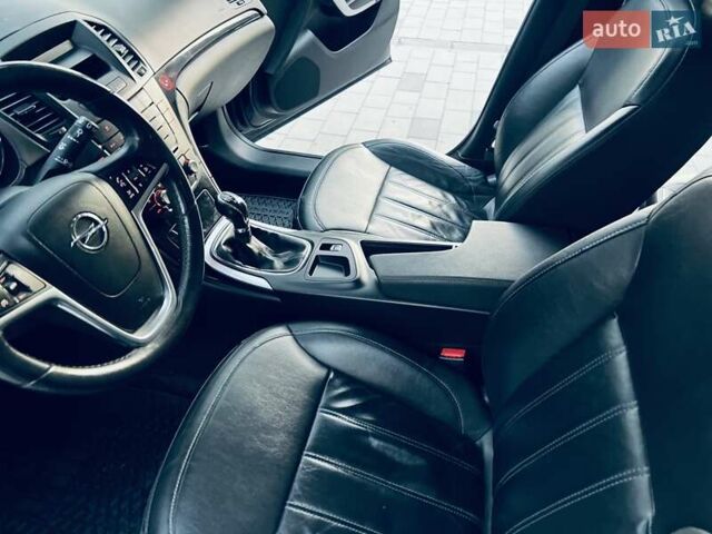 Синий Опель Инсигния, объемом двигателя 1.6 л и пробегом 203 тыс. км за 5999 $, фото 20 на Automoto.ua