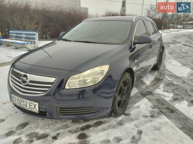 Синий Опель Инсигния, объемом двигателя 1.96 л и пробегом 250 тыс. км за 6500 $, фото 2 на Automoto.ua