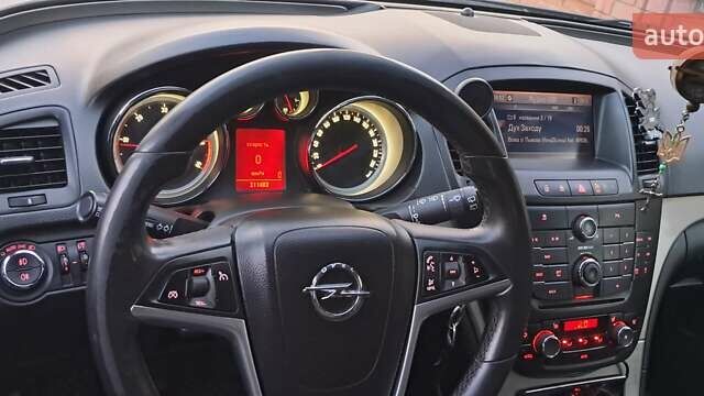 Синий Опель Инсигния, объемом двигателя 1.96 л и пробегом 311 тыс. км за 6700 $, фото 8 на Automoto.ua