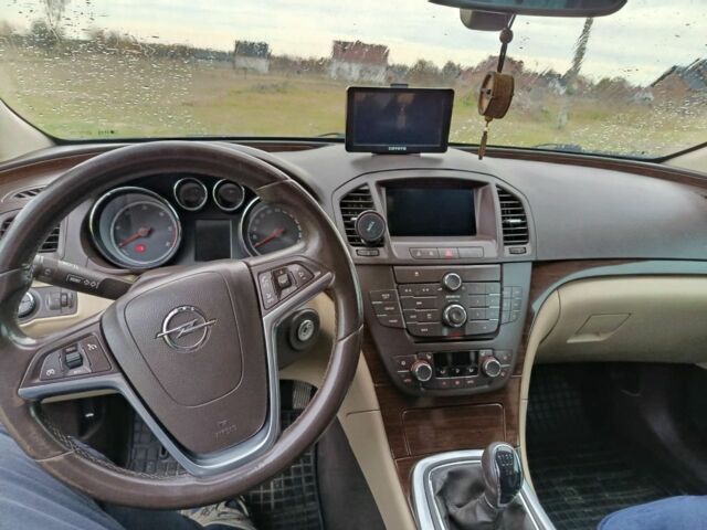 Синий Опель Инсигния, объемом двигателя 2 л и пробегом 341 тыс. км за 6700 $, фото 2 на Automoto.ua