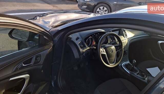 Синий Опель Инсигния, объемом двигателя 1.8 л и пробегом 208 тыс. км за 7300 $, фото 4 на Automoto.ua