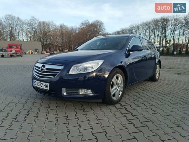Синий Опель Инсигния, объемом двигателя 1.96 л и пробегом 259 тыс. км за 7850 $, фото 2 на Automoto.ua