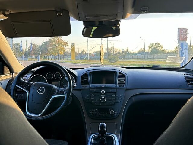 Синий Опель Инсигния, объемом двигателя 2 л и пробегом 0 тыс. км за 3600 $, фото 8 на Automoto.ua