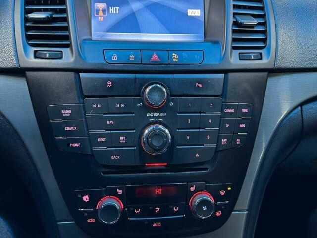 Синий Опель Инсигния, объемом двигателя 2 л и пробегом 355 тыс. км за 6250 $, фото 5 на Automoto.ua