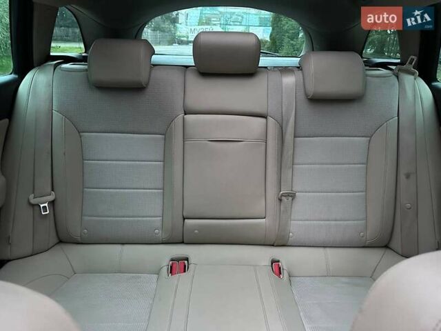 Синий Опель Инсигния, объемом двигателя 1.96 л и пробегом 264 тыс. км за 9500 $, фото 11 на Automoto.ua